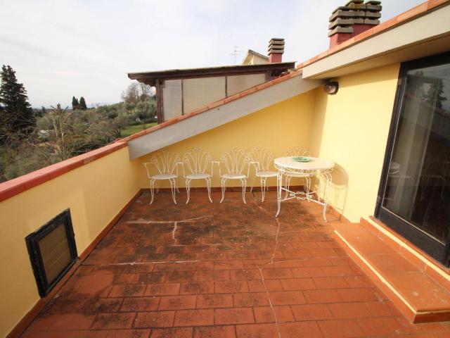 Appartamento Moderno in vendita a Montespertoli