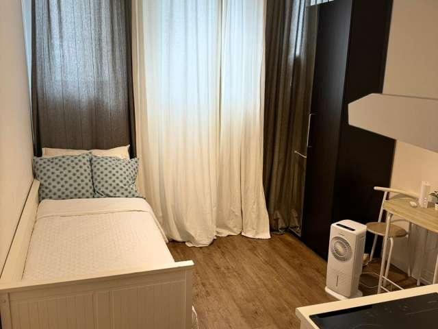 Appartamento monolocale in affitto a Milano, Milano