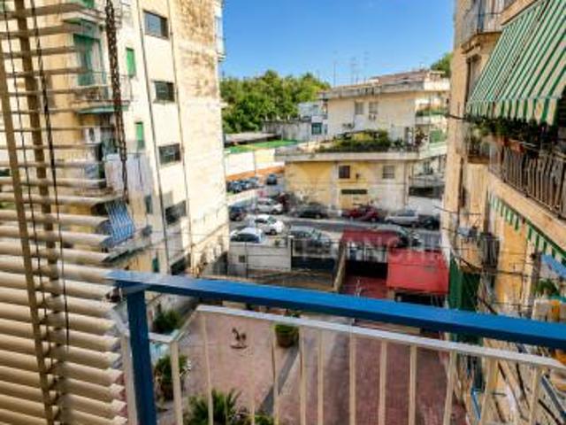 Appartamento Napoli. Rif.: SOGLIANO150VRG