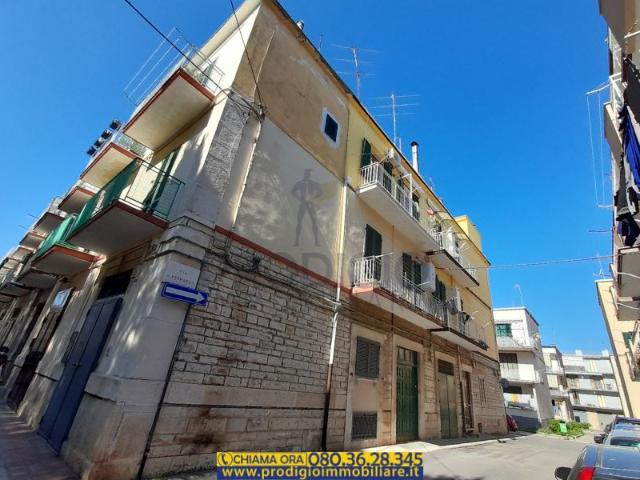 Appartamento secondo piano arredato in locazione a Ruvo