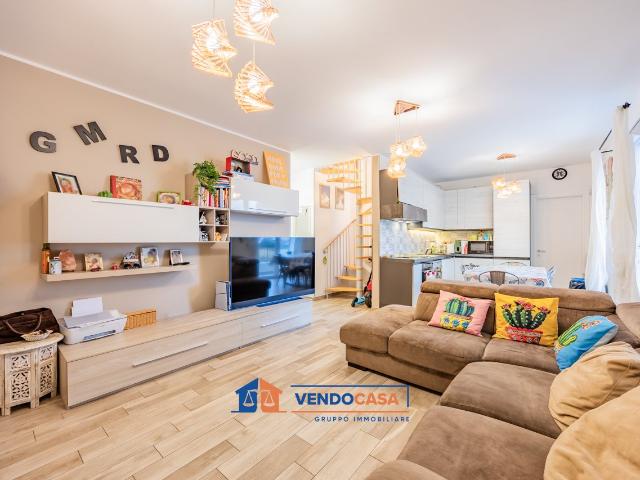 Appartamento Semi Indipendente Con Terrazza Vista Mare 132m² Spotorno