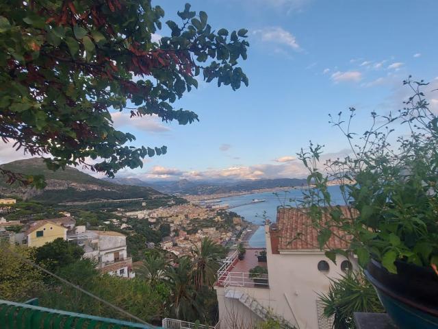Appartamento semindipendente in Costa D'Amalfi 112m² Vietri sul Mare
