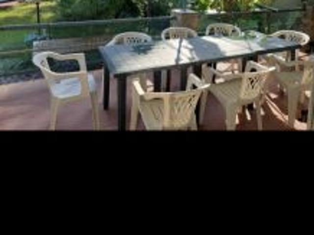 Appartamento P.T. rialzato direttamente sulla spiaggia in un giardino botanico