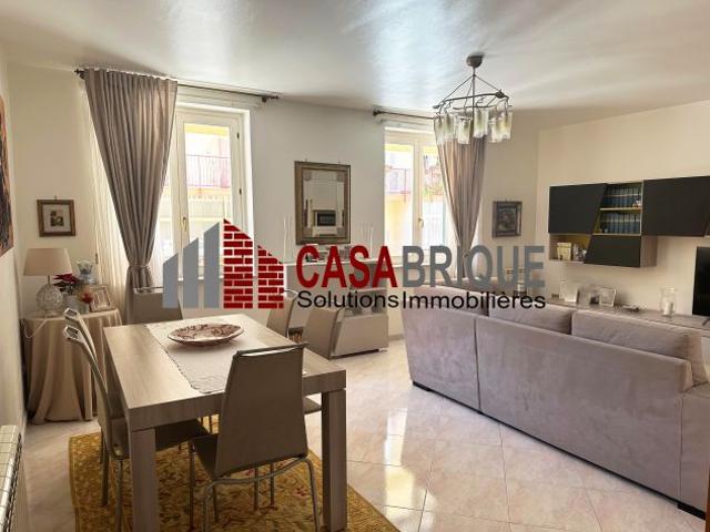 Appartamento piano rialzato 116 mq con posto auto ad Aspra