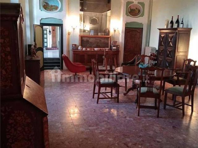 Appartamento piazza Marconi, 3, Centro, Moncestino