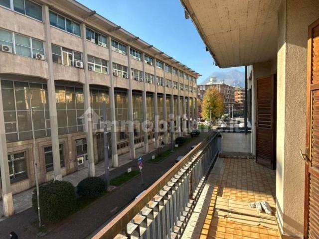 Appartamento piazza Alfredo De Marsico, Emanuele II, C. Colombo, Morelli e Silvati, Avellino