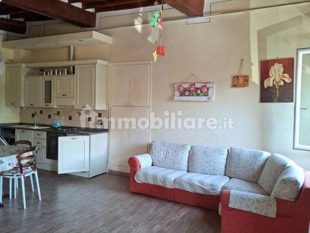 Appartamento piazza Camillo Benso di Cavour 67, Centro, Barberino di Mugello