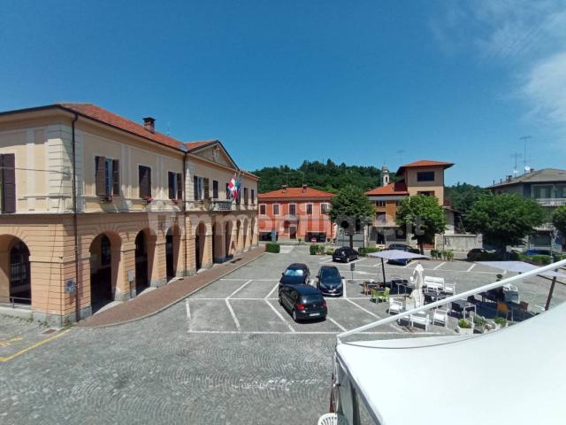 Appartamento piazza Pietro Toselli, Centro, Peveragno