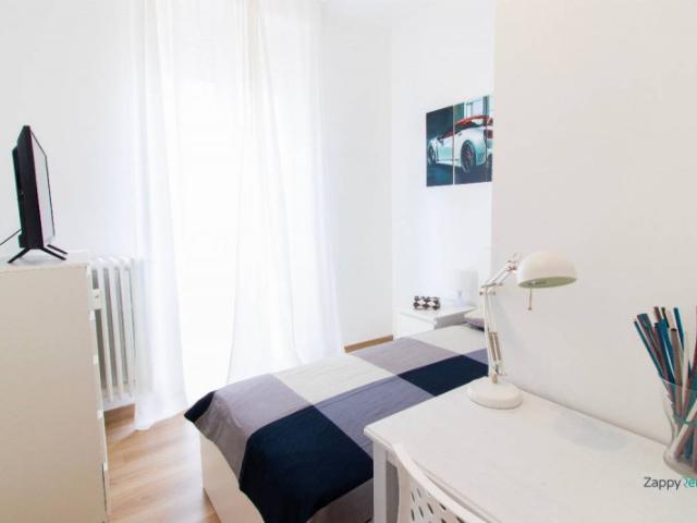 Appartamento PLURILOCALE in affitto a Milano Mi