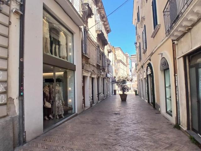Appartamento PLURILOCALE in affitto a Vasto Ch