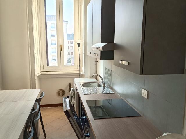 Appartamento, Quadrilocale Affitto a Milano, Porta Romana