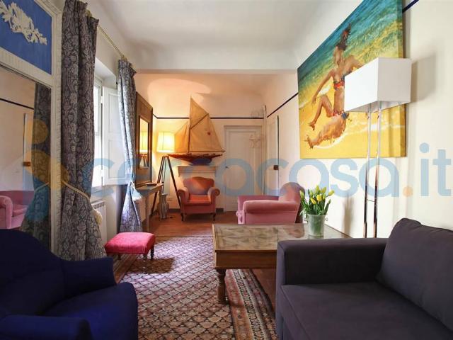 Appartamento Quadrilocale in ottime condizioni in affitto a Firenze