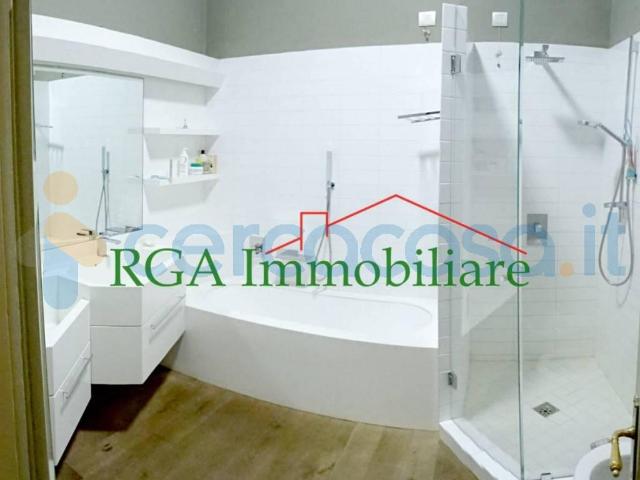 Appartamento Quadrilocale in ottime condizioni, in affitto in Via Tasso, Bergamo