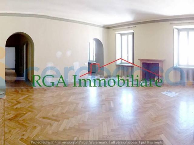 Appartamento Quadrilocale in ottime condizioni, in affitto in Via Tasso, Bergamo