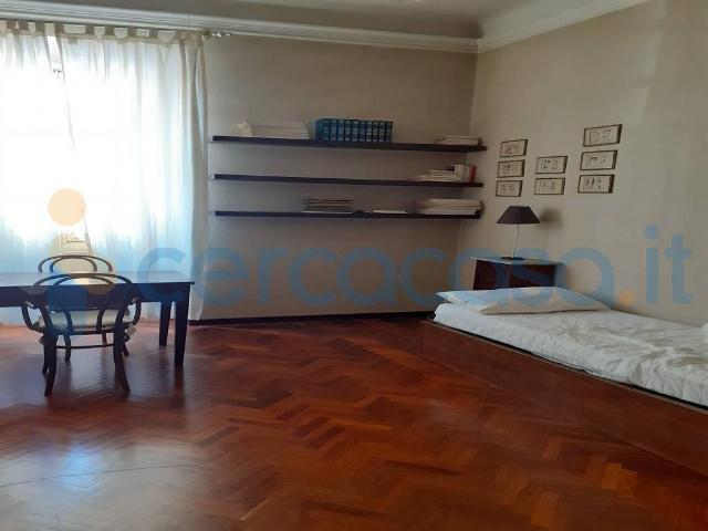 Appartamento Quadrilocale in ottime condizioni, in affitto in Via V Giornate 31, Firenze