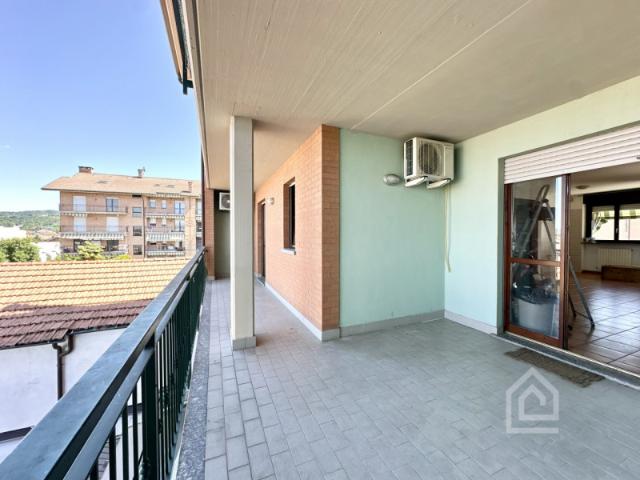 Appartamento QUADRILOCALE in affitto a Torino To