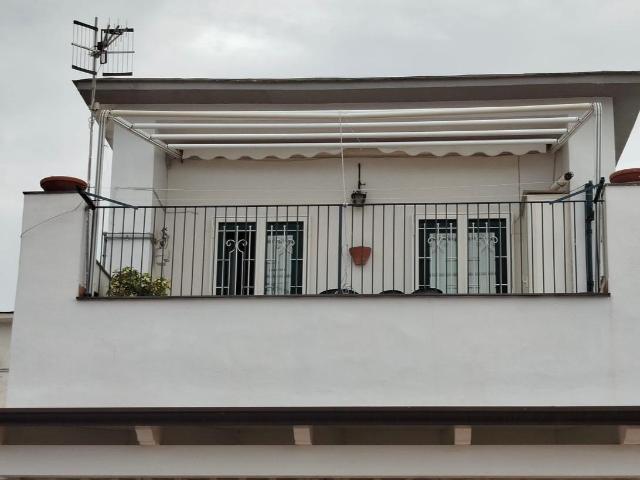Appartamento Quadrilocale in Affitto a Torre del Greco Via Nazionale
