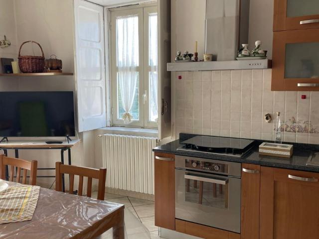 Appartamento Quadrilocale in Affitto a Torre del Greco Via Nazionale