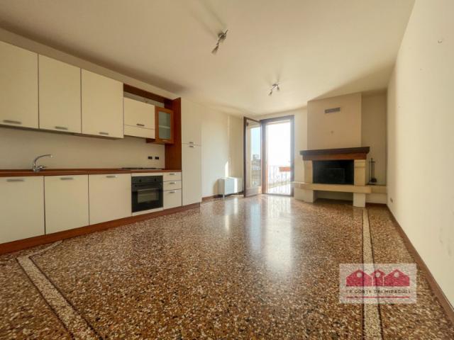 Appartamento QUADRILOCALE in affitto a Vicenza Vi