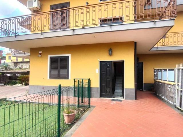 Appartamento QUADRILOCALE in affitto a Zafferana Etnea Ct