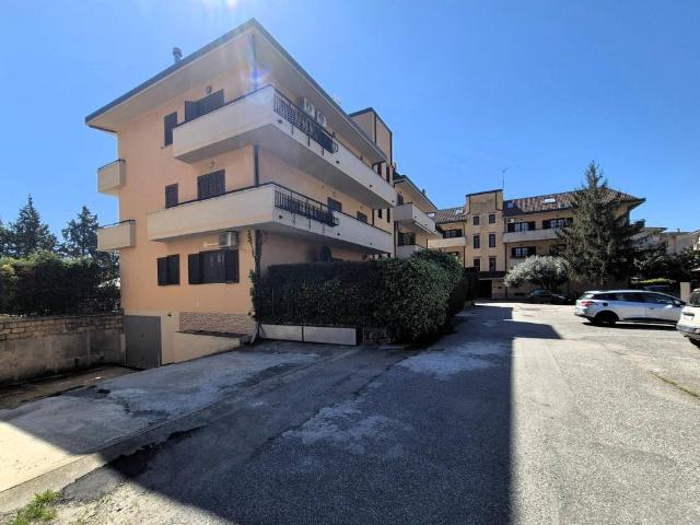 Appartamento QUADRILOCALE in affitto a Catanzaro Cz