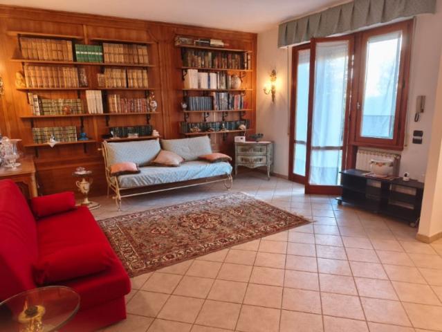 Appartamento QUADRILOCALE in affitto a Firenze Fi