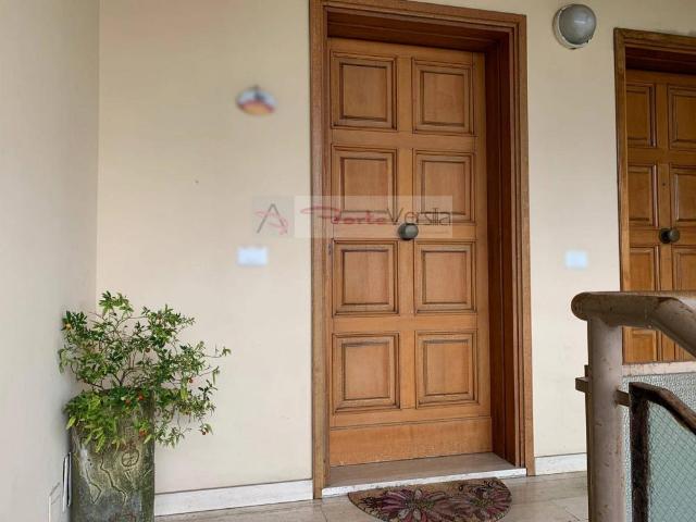 Appartamento QUADRILOCALE in affitto a Forte dei Marmi Lu