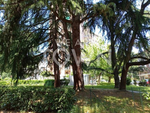 Appartamento QUADRILOCALE in affitto a Milano Mi