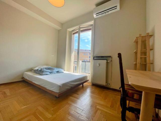 Appartamento QUADRILOCALE in affitto a Milano Mi