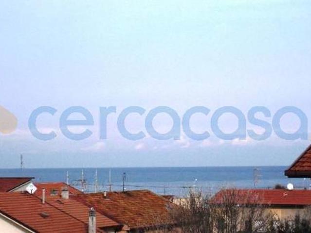 Appartamento Quadrilocale in affitto a Montemarciano