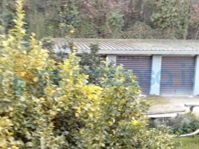 Appartamento Quadrilocale in affitto a Napoli
