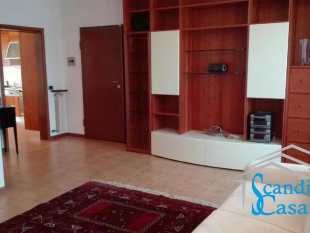 Appartamento QUADRILOCALE in affitto a Scandicci Fi
