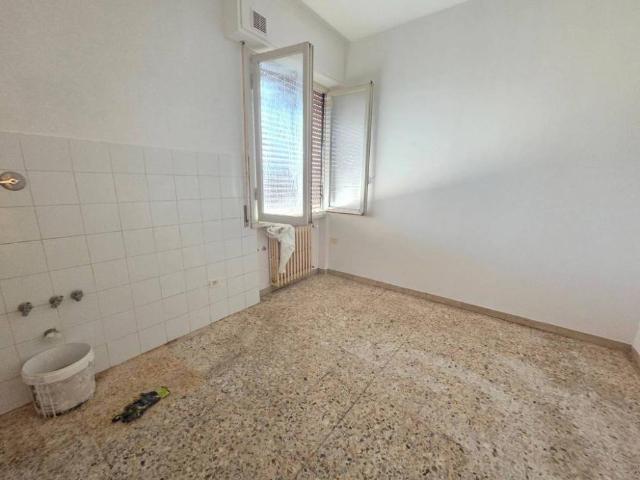 Appartamento QUADRILOCALE in affitto a Signa Fi