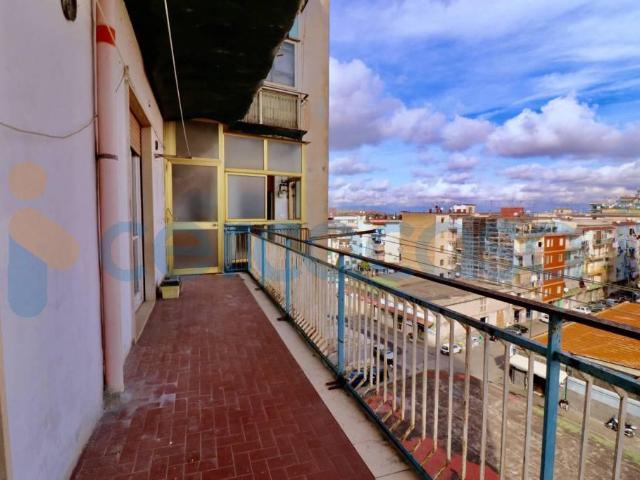 Appartamento Quadrilocale in affitto in Via Umbria 77, Napoli