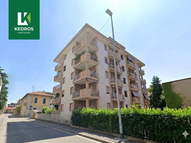 Appartamento Quadrilocale in vendita a Busto Arsizio, Tribunale