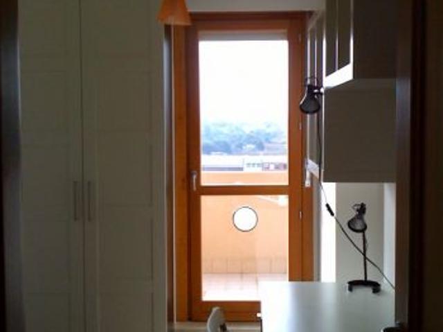 APPARTAMENTO ROMA VIA TRUFFI STANZA SINGOLA ARREDATA
