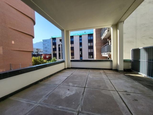 Appartamento ristrutturato 2.5/3.5 locali con terrazzo a livello