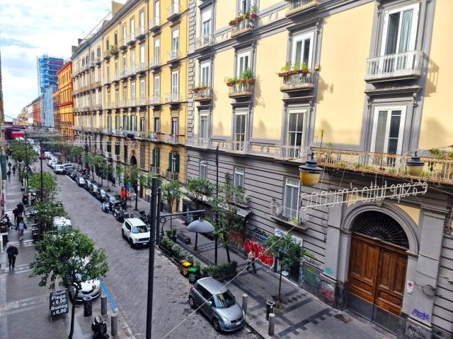Appartamento ristrutturato a Napoli