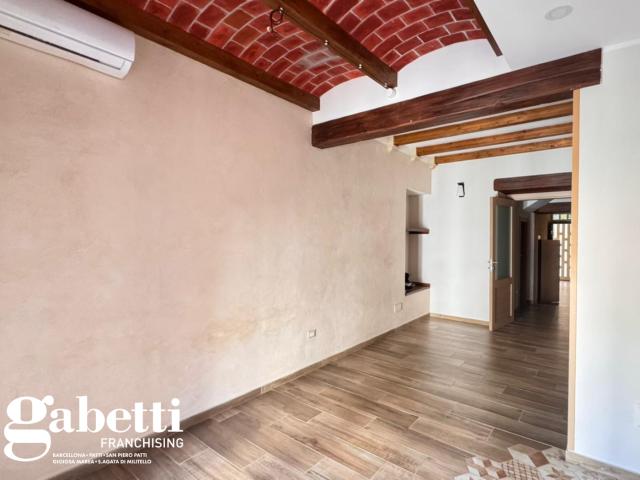 Appartamento ristrutturato a Patti