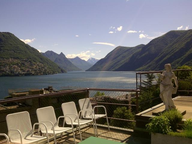 Appartamento ristrutturato con vista lago a Paradiso