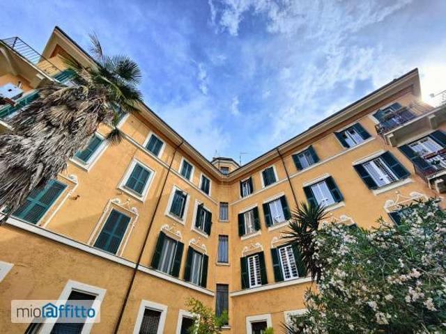 Appartamento Trieste, salario