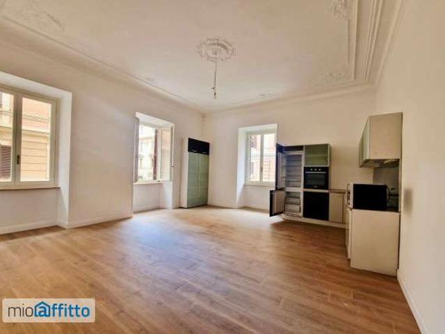 Appartamento Trieste, salario