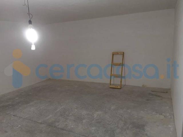 Appartamento Trilocale di nuova costruzione, in affitto in Via Pordenone 3, Brindisi
