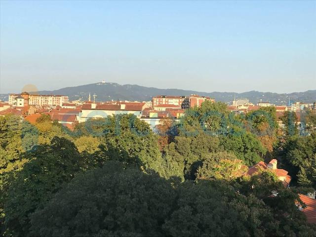 Appartamento Trilocale in ottime condizioni in affitto a Torino