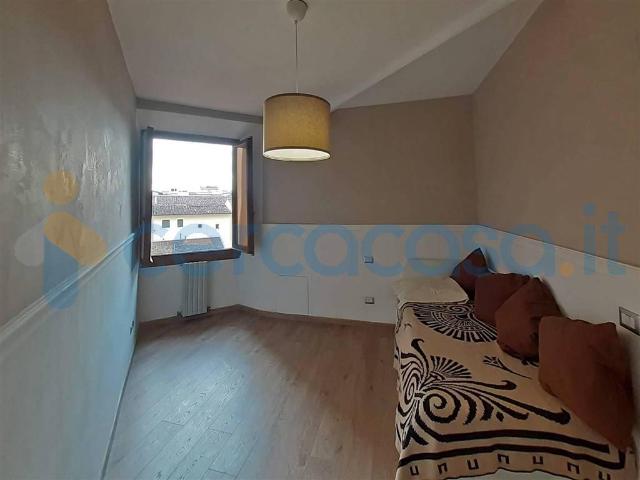 Appartamento Trilocale in ottime condizioni in affitto a Firenze
