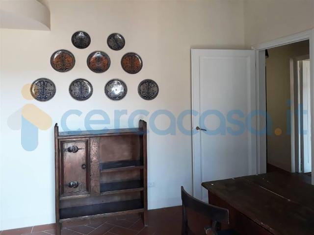 Appartamento Trilocale in ottime condizioni in affitto a Firenze