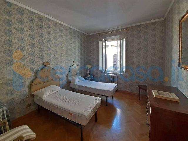 Appartamento Trilocale in ottime condizioni in affitto a Firenze