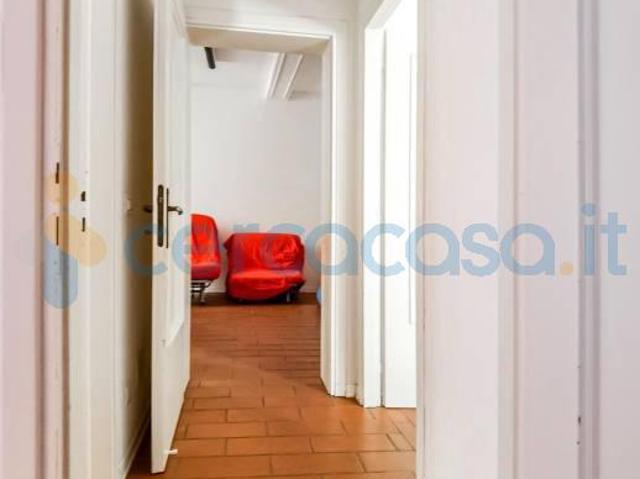 Appartamento Trilocale in ottime condizioni, in affitto in Borgo Angelo Mazza 9, Parma