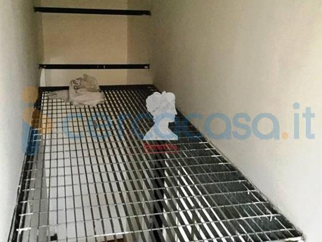 Appartamento Trilocale in ottime condizioni, in affitto in Piazza Di San Paolo Alla Regola, Roma