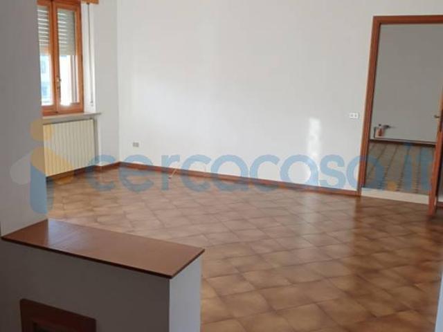 Appartamento Trilocale in ottime condizioni, in affitto in Via Matteotti, Ticineto